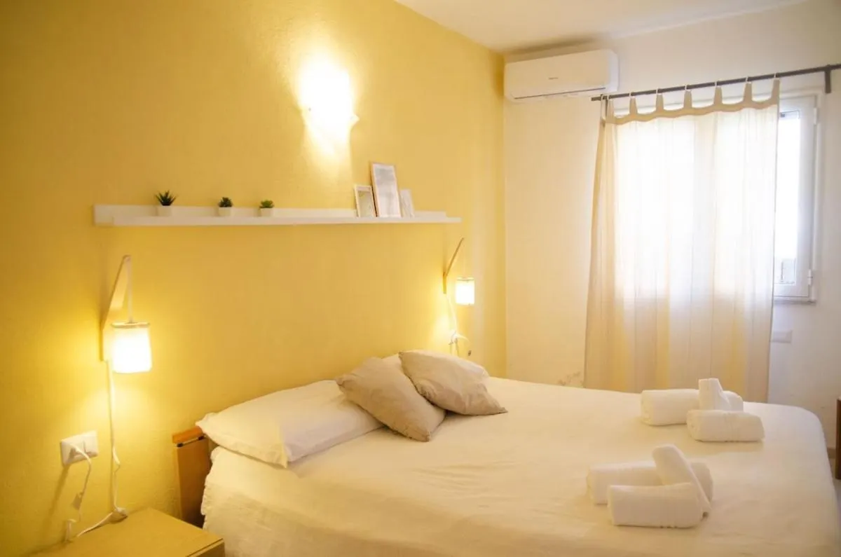 Oasi Di Pace Con Terrazzo - 5Min Spiaggia Budoni Brunella Appartamento